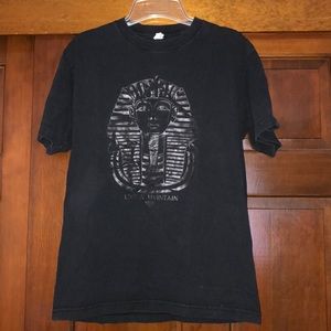Black t-shirt with design